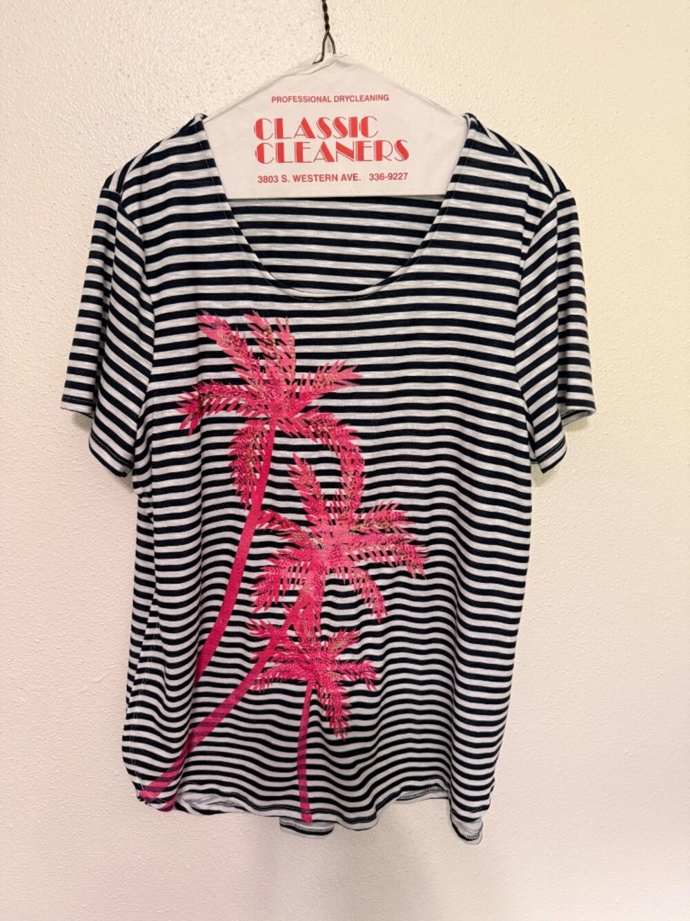 Chico's Zenergy Knit Top Blue White Stripe with Pink Palm Tree Womans 2/L